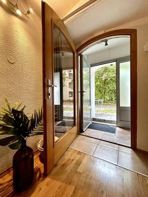 Charming 3-min Walk To Old Town - Free Parking Appartement *